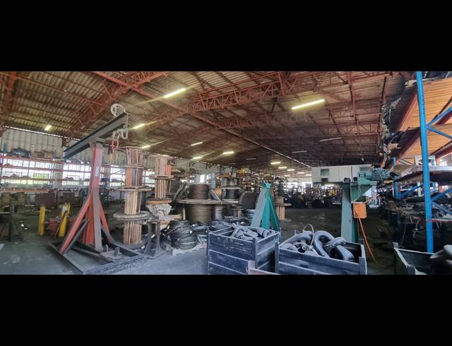 2,709M² WAREHOUSE FOR SALE IN JACOBS